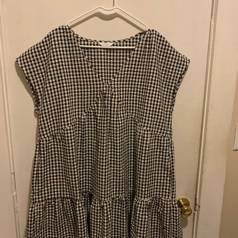 Women’s dress- XL 16/18